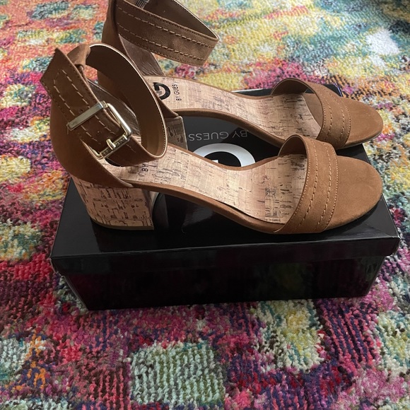 Sandals - Picture 4 of 5